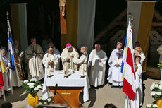 Festgottesdienst zum 1.000 Todestag des Heiligen Heimerads auf dem Hasunger Berg (Foto: Karl-Franz Thiede)